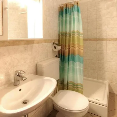 In Mit Grill Apartment Baška